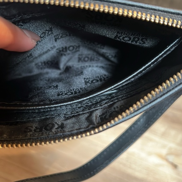 Michael Kors small bag - Picture 10 of 11